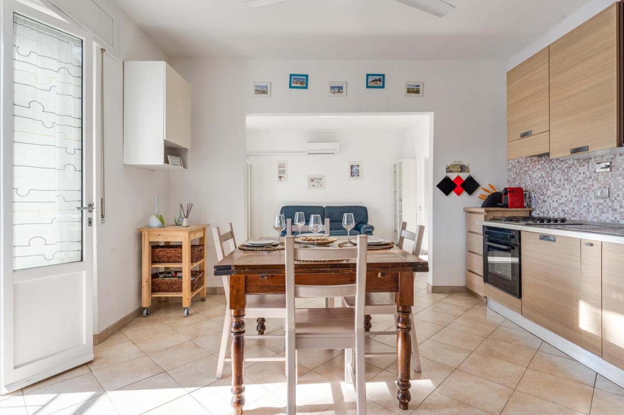 Ferienwohnung Casa Fiora, A 50 M Dal Mare San Vincenzo Exterior foto